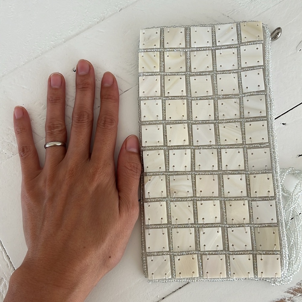 Shell clutch bag - Picture 6 of 6